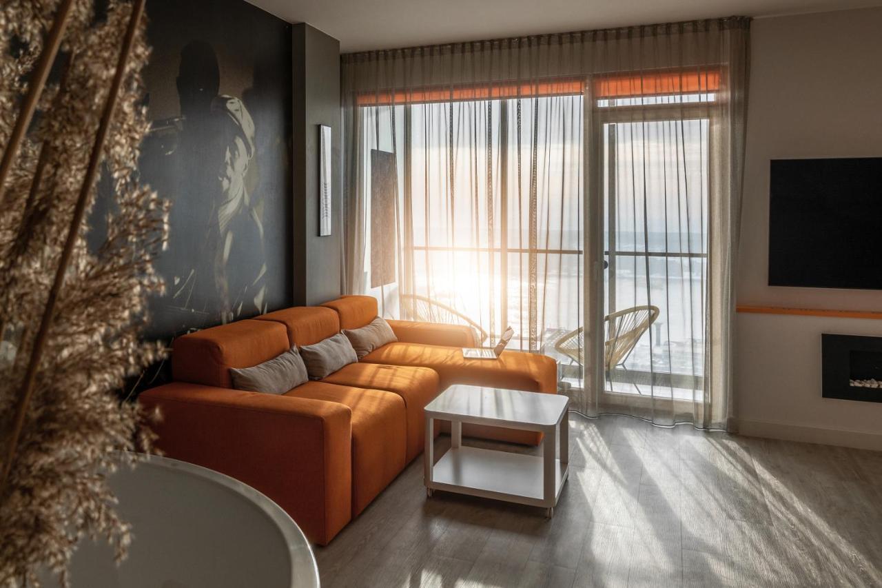 Sky Orange Jacuzzi 28 Floor Apartment ไคลเพดา ภายนอก รูปภาพ